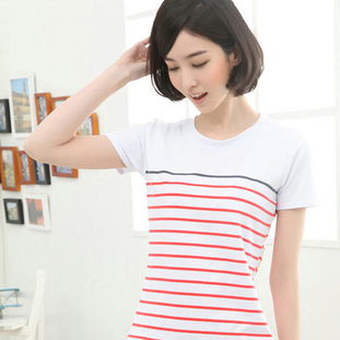 百依恋歌 韩版条纹T恤，夏日衣橱的活力新宠